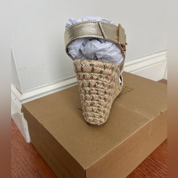 NWT STEVE MADDEN GOLD ESPADRILLE WEDGE SANDALS SUMMER VACATION SHOES - Picture 7 of 9